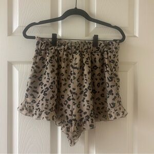 Harper Heritage Black and Beige Leopard Print Shorts
